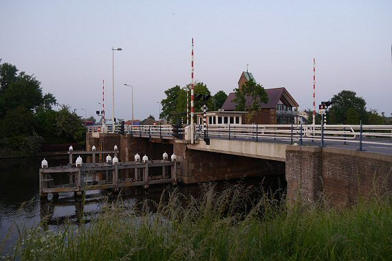 Brug Ouderkerk.jpg