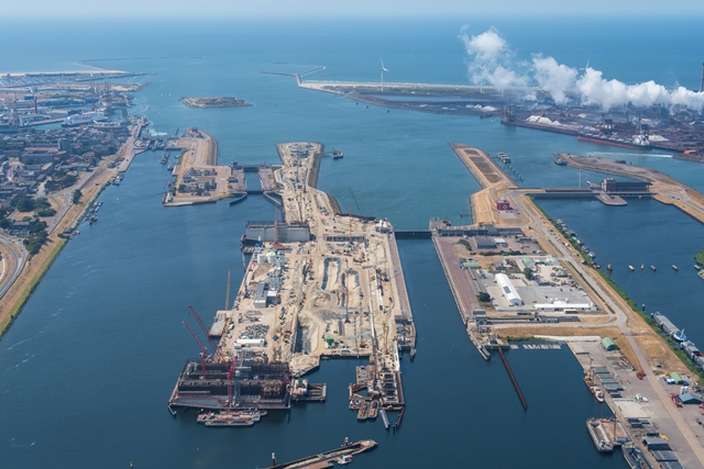 Ijmuiden_web.jpg