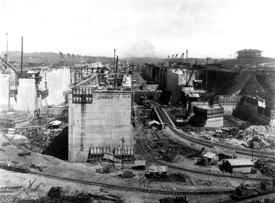 Panamakanaal in aanbouw.jpg
